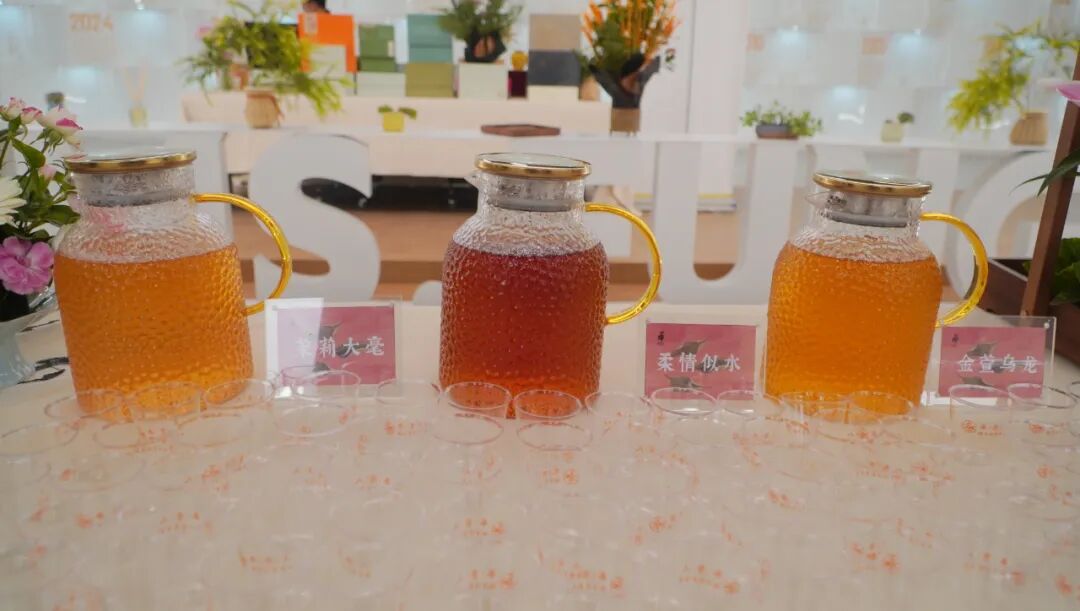 1764315336398173.jpg b1.jpg